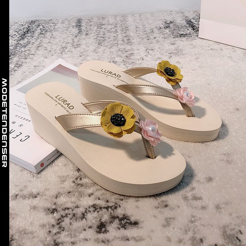 beige